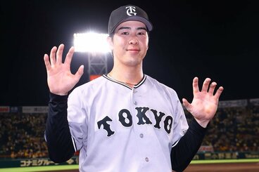 首位攻防戦での延長決勝2ランで、文句なしのヒーローとなった巨人・小浜佑斗