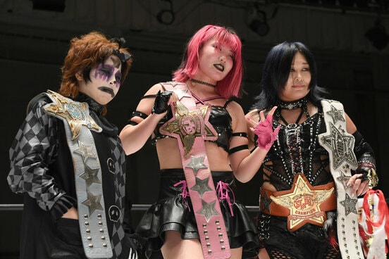 勝利した王者組左から、フキゲンです★、吏南、小波