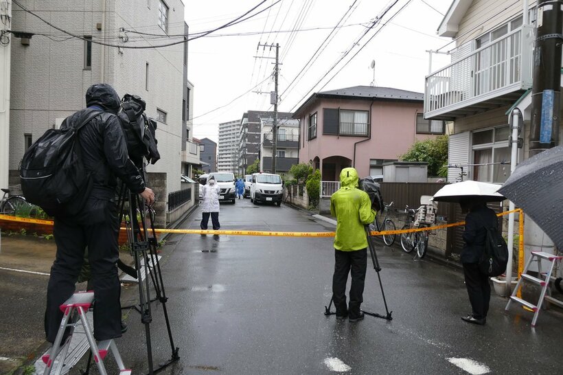 身元不明の遺体が見つかった住宅付近