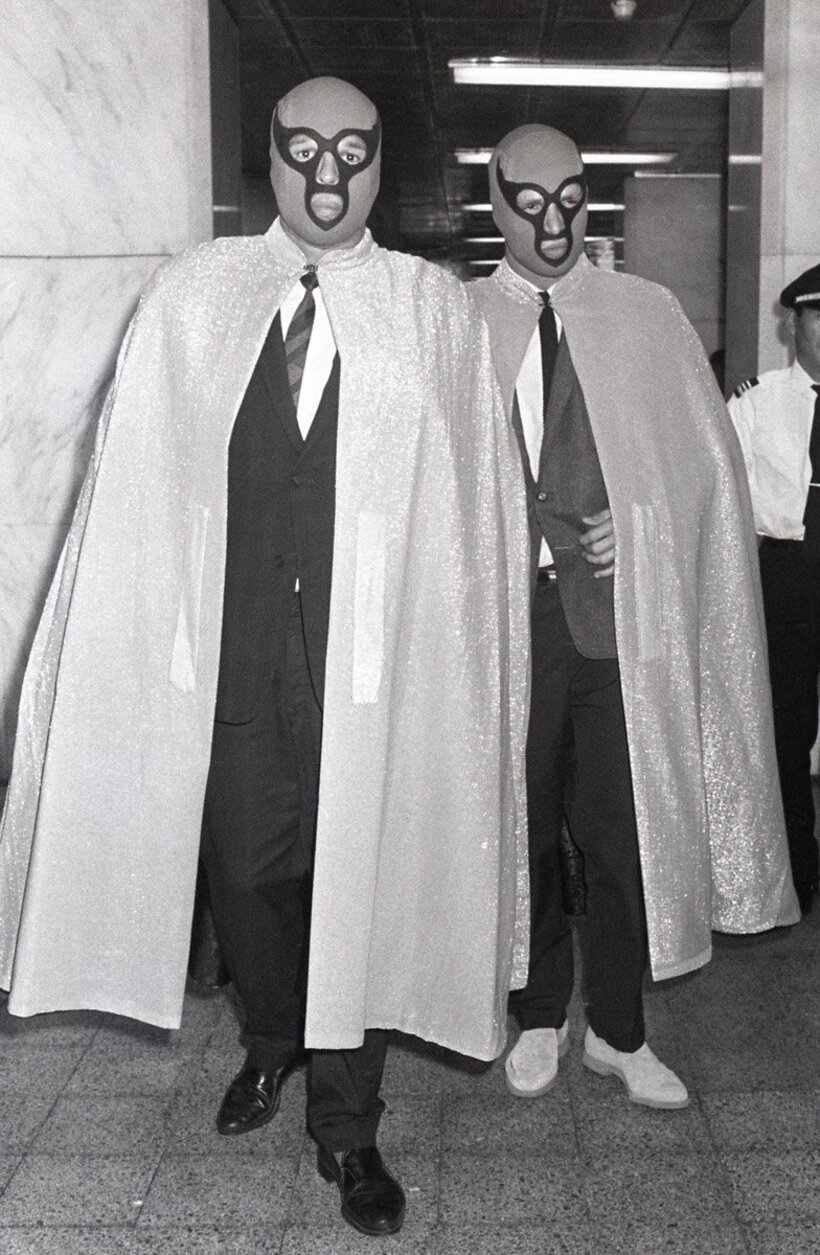  殺気のカケラもない用心棒コンビ（東スポWeb）