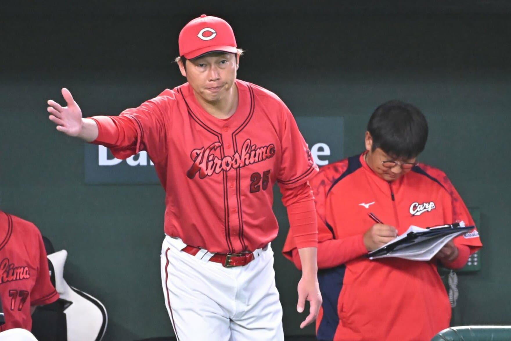 この日は打線が振るわなかった広島・新井監督