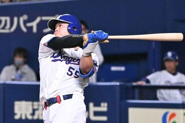 今季チーム73本目の本塁打を放った中日・細川成也