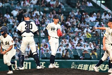 9回に失点した神村学園のエース・龍頭