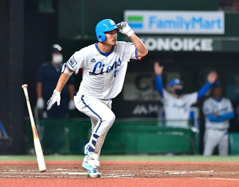  決勝逆転２ランを放った西武・川越