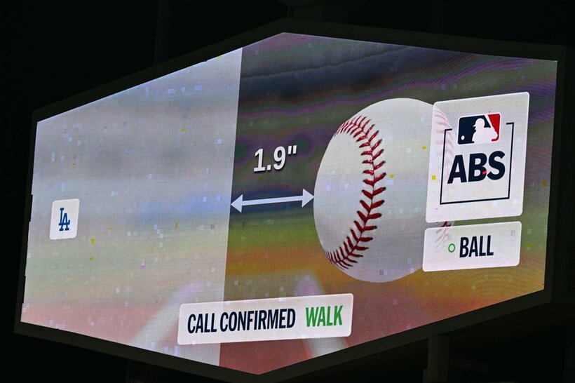 今季からMLBでは、ストライクゾーンの判定も機械での解析を活用している