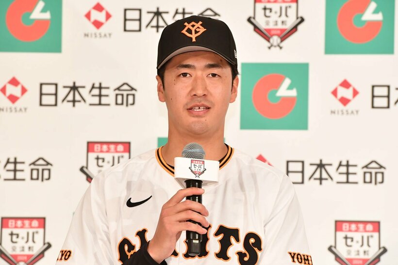 「日本生命セ・パ交流戦」開幕記者会見に出席した巨人・西舘勇陽