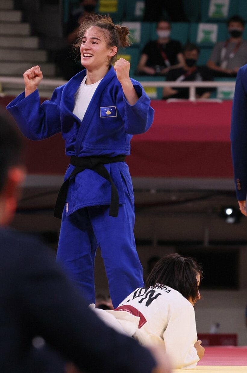  準決勝でジャコバ(左)に屈した芳田司