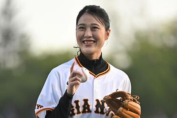 野球にウッキウキの丸山希