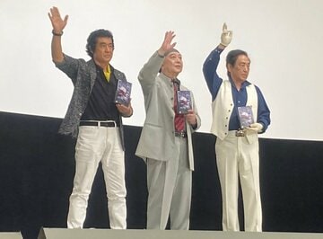  左から藤岡弘、、佐々木剛、宮内洋