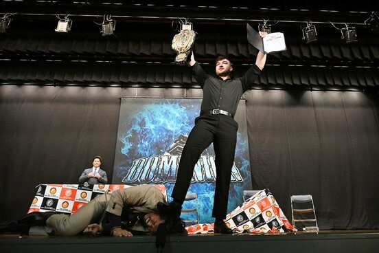 カラム・ニューマンは辻陽太をKOした(新日本プロレス提供)