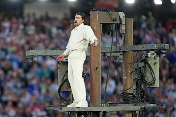 スーパーボウルにも登場したバッド・バニー（ロイター）