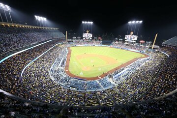 西武球場はドジャー・スタジアムがモデルとなった