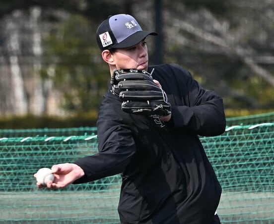 特守を受ける高橋隆慶