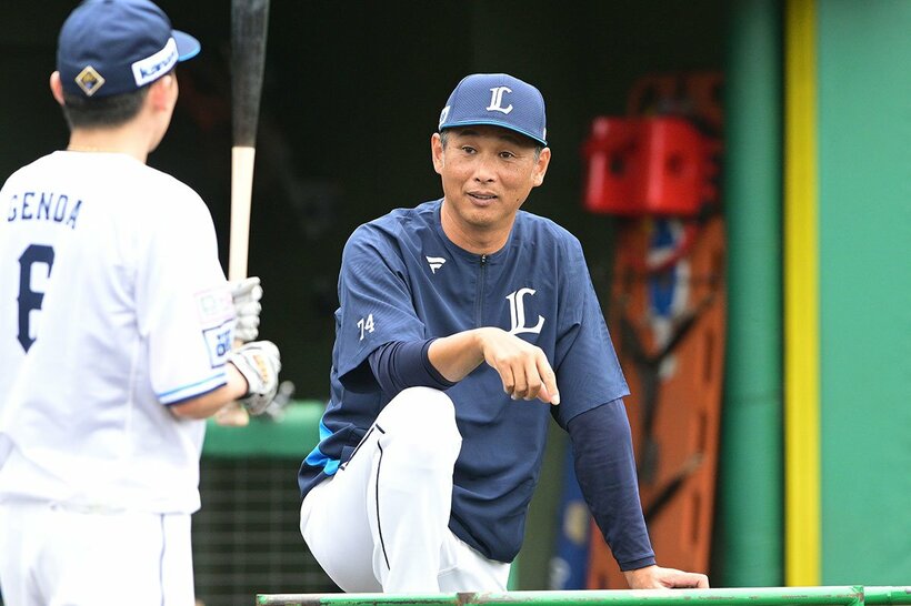 新首脳陣とチーム再建を目指す西口監督