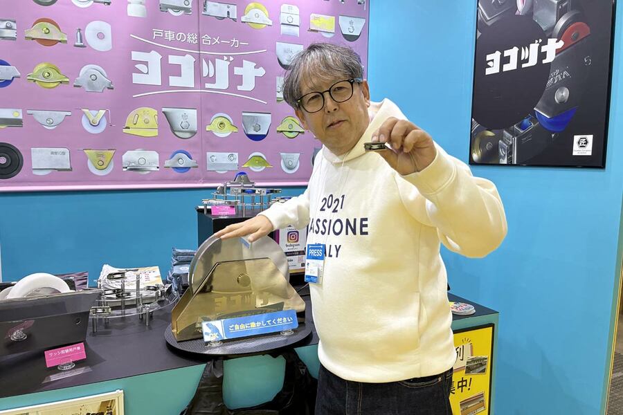 戸車の総合メーカー「ヨコヅナ」では小さいものから巨大なものまですべてを取り扱っている