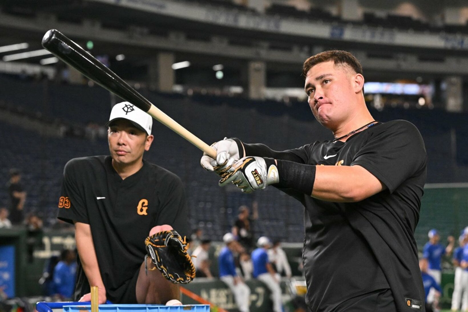 リチャードを熱心に指導する阿部監督