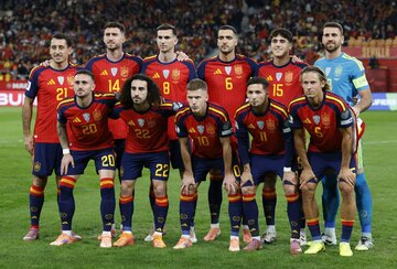 １３大会連続のＷ杯出場を決めたスペイン代表（ロイター）