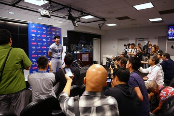 試合後に会見した大谷翔平