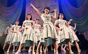 「ＳＴＵ４８ Ｌｉｖｅ Ｔｏｕｒ ２０２５～傷つくことが青春だ～」の初日公演を開催したＳＴＵ４８（©ＳＴＵ）