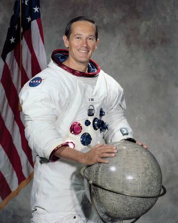 チャールズ・デューク氏（NASAから）