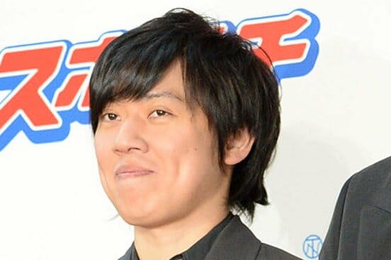 暴露した桑原彰