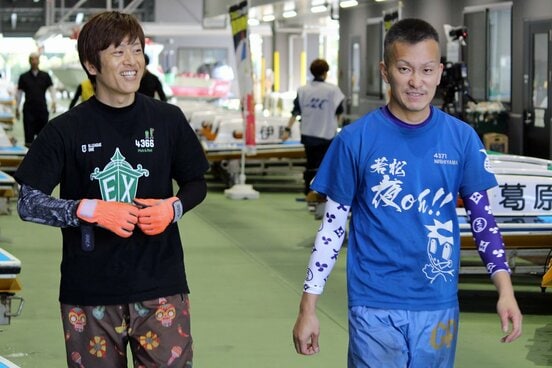 前沢丈史（左）と西山貴浩
