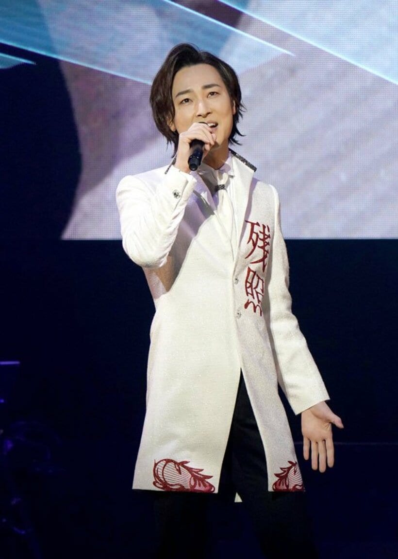  日本武道館で２０周年コンサートを行った山内惠介