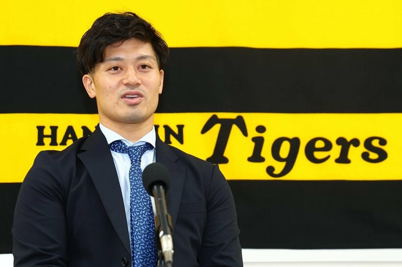 契約更改を行った坂本誠志郎