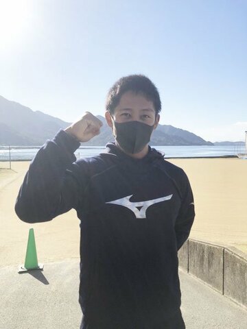  菊池涼との合同自主トレでレベルアップを目指す羽月