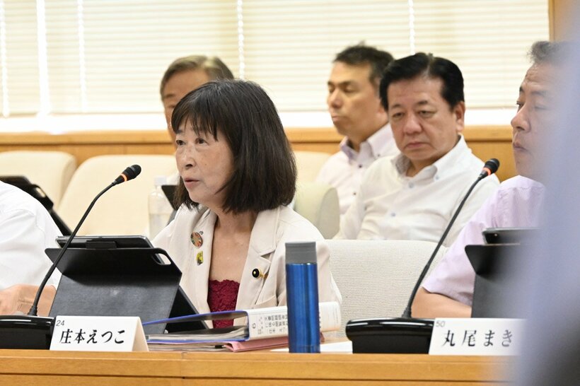 兵庫県議会の文書問題調査特別委員会（百条委員会）に出席した庄本議員