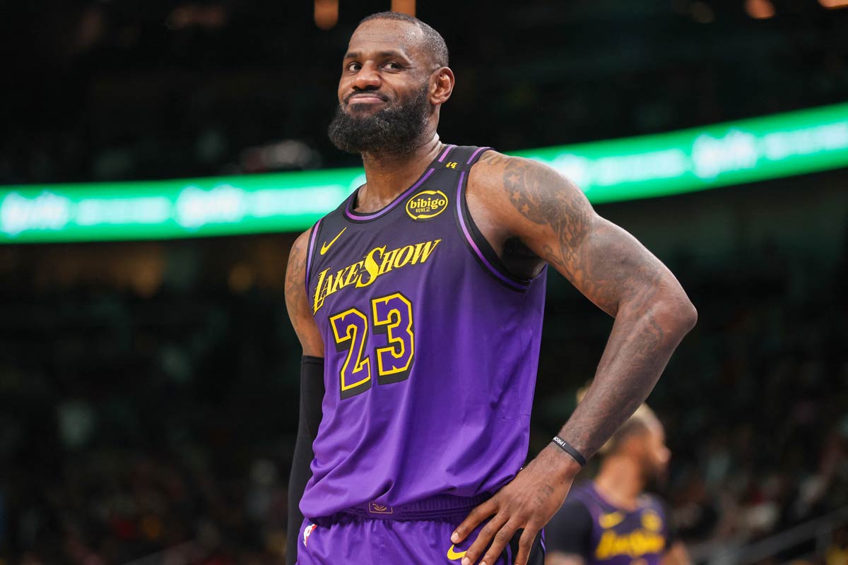 写真：【NBA】レブロン・ジェームズ移籍先にペリカンズと