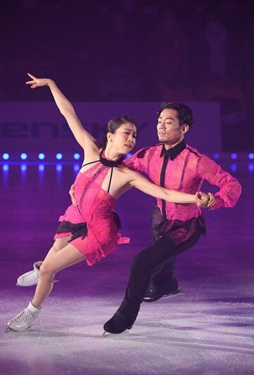  公開リハーサルに参加した村元哉中（左）と高橋大輔（東スポWeb）