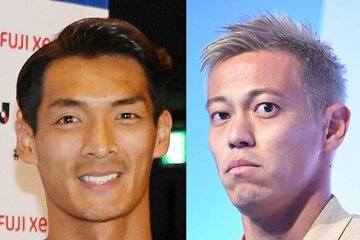 槙野智章(左)と本田圭佑