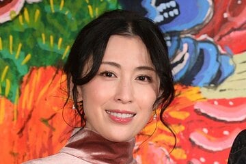 雛形あきこ