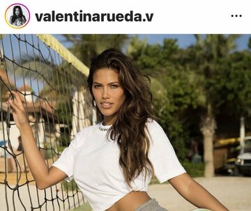 コロンビアモデルのヴァレンティーナ・ルエダ・ベレス（インスタグラム@valentinarueda.v）