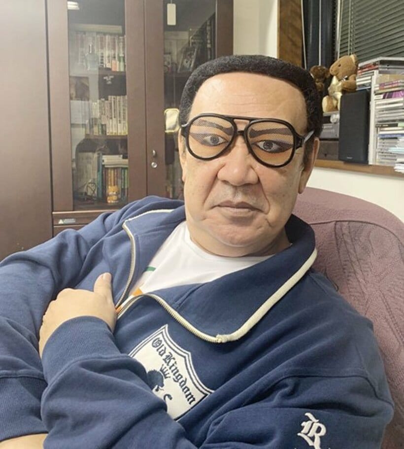  金原昇会長が公開した変装画像（本人のツイッターより）