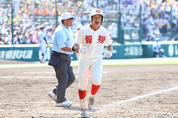 ３点本塁打を放った楠本