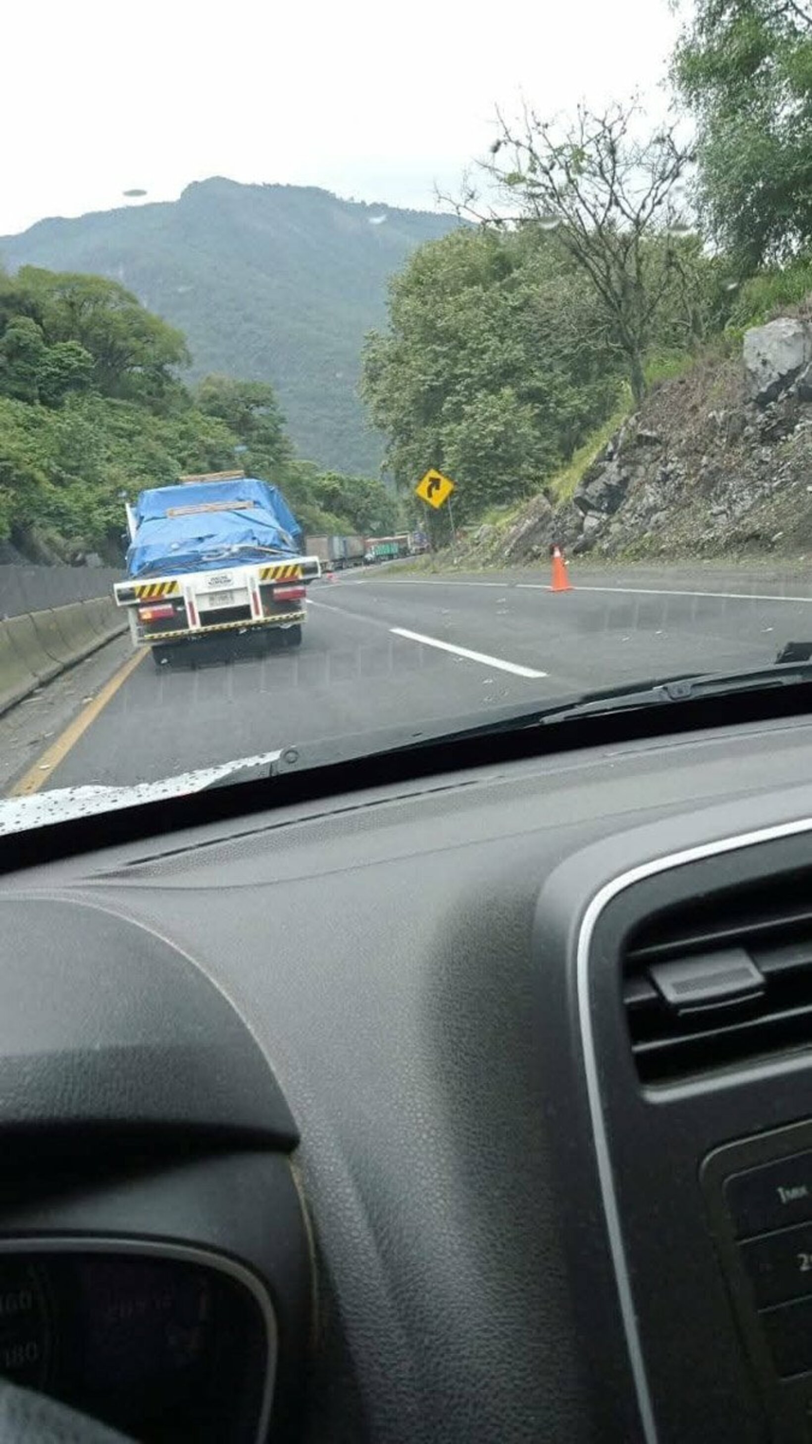 ベラクルスの丘に現れたUFO（フランク・オーブス氏のフェイスブックから）