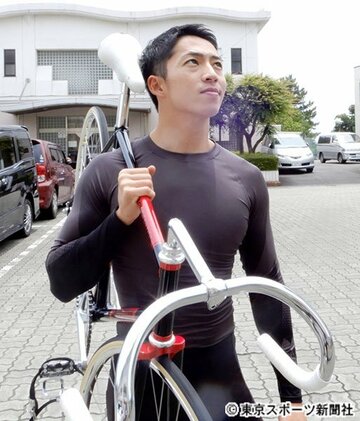  坂井洋