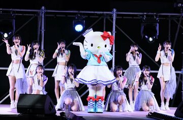  ハローキティとハロプロ新グループ「OCHA　NORMA」（東スポWeb）