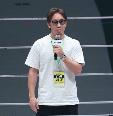  リング上で決意表明した朝倉未来（東スポWeb）