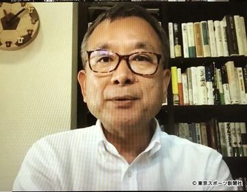 今後の見通しを説明する村井チェアマン