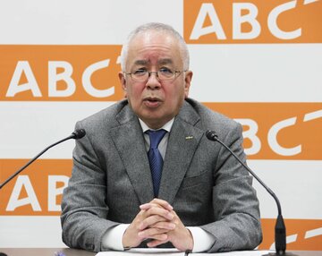  会見したＡＢＣテレビ・山本晋也社長