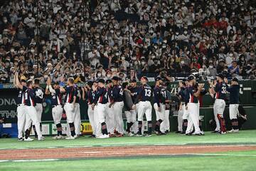 惜しくも２次ラウンド進出を逃したチェコの選手たち（１１日の日本戦から）