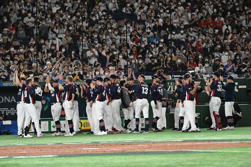 惜しくも２次ラウンド進出を逃したチェコの選手たち（１１日の日本戦から）