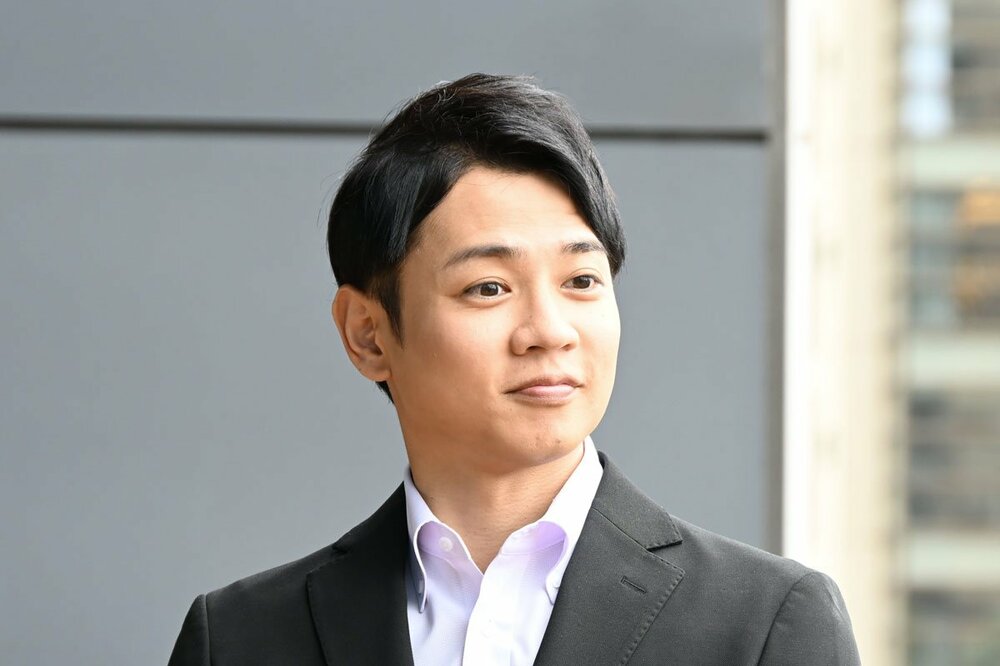 卒業する横山太一アナ
