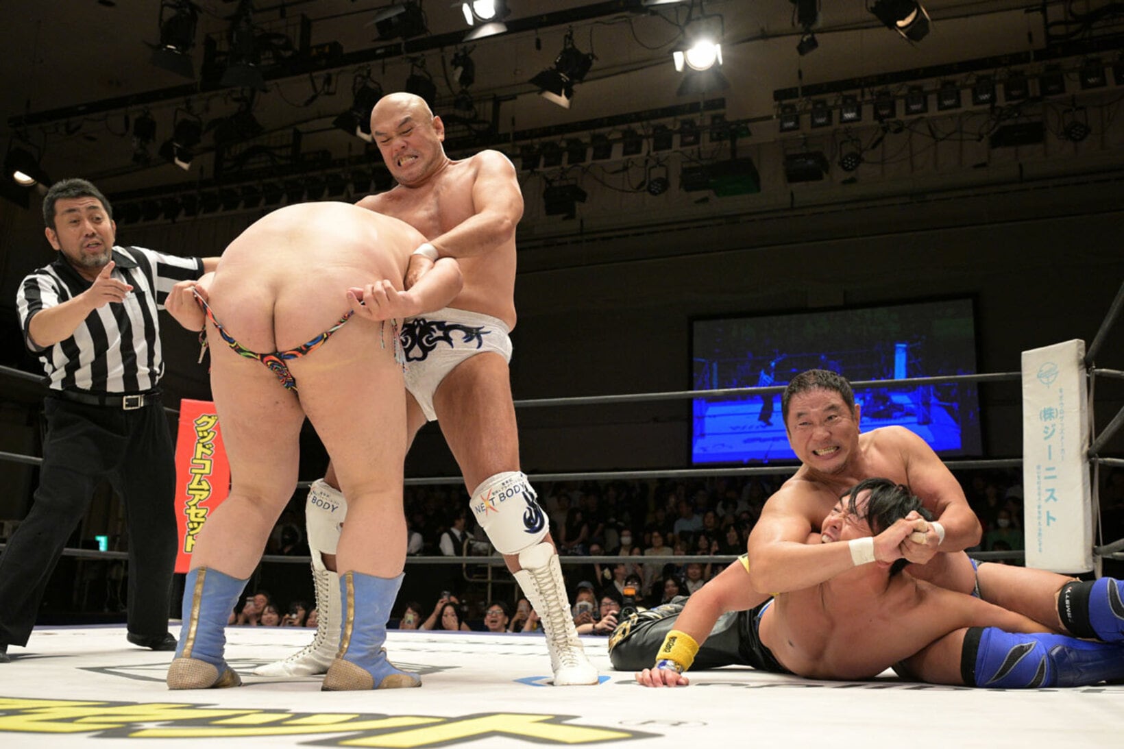 男色ディーノを攻める秋山準とHARASHIMAを攻める永田裕志