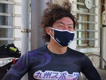  弟子との練習で脚力が戻りつつある中川誠一郎