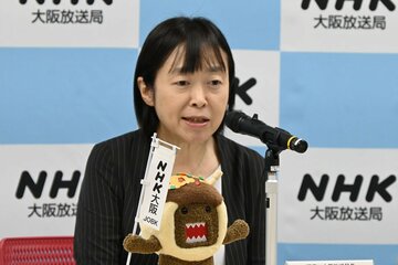 定例記者会見に出席した藤森局長