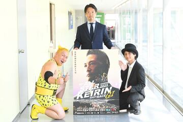 （左から）カツオ、山田敦也支部長、高野太吾が函館オールスターをＰＲ
